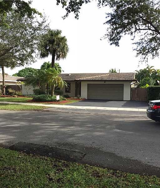 1st image of 14511 Sabal Dr