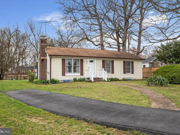 661 E G St, Purcellville, VA 20132