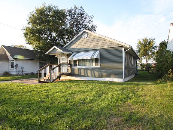 3rd image of 2627 Knight Ave