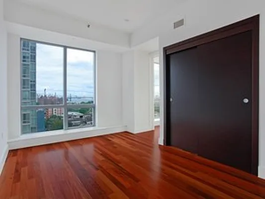 Sold by Corcoran | media 14