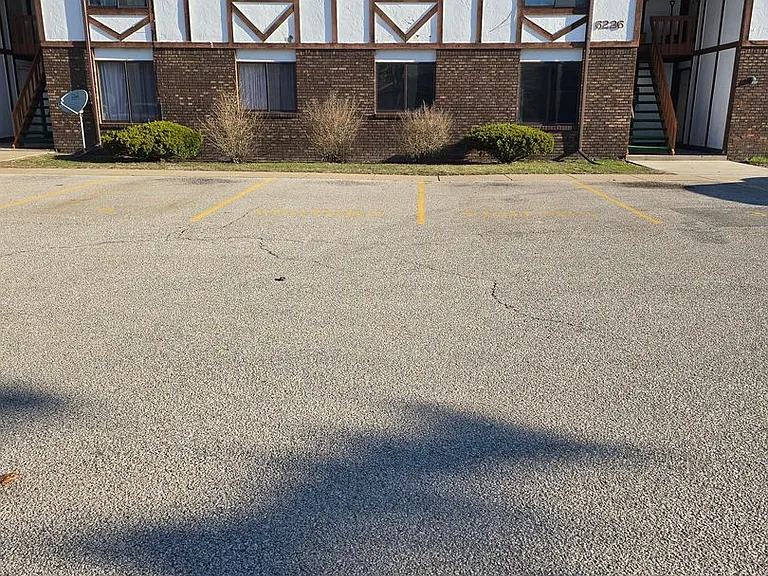 6226 Normandy Dr — Photo 1