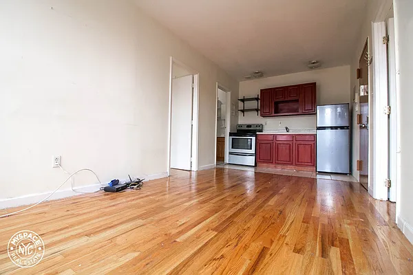 Rented by MySpaceNYC | media 3