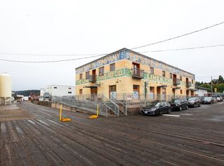 42 7th St, Astoria, OR 97103