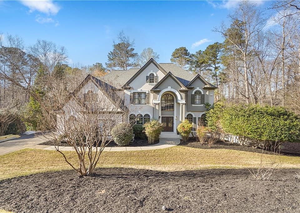 1st image of 715 Fawn Ridge Ct