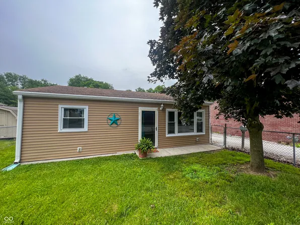 1902 Hannibal St, Noblesville, IN 46060