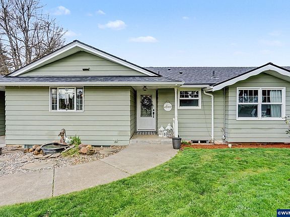 3rd image of 5910 Davis Creek Rd NE