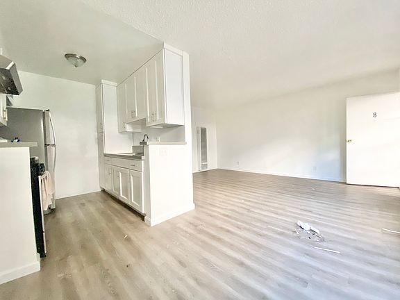 2nd image of 3655 Midvale Ave #8