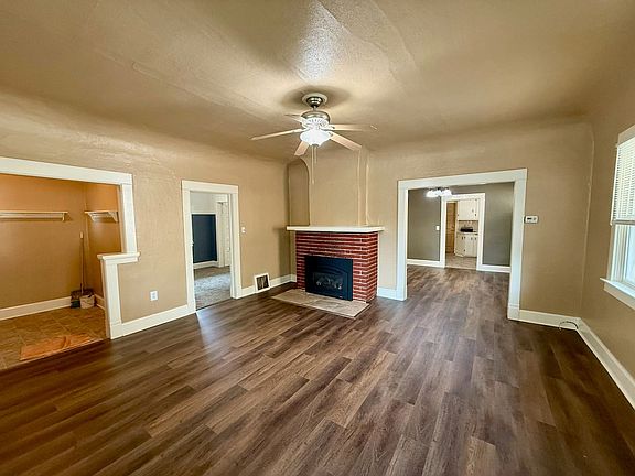 5th image of 1520 W 11th Ave