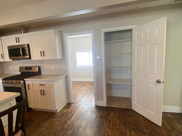 13496 Tolton Ave — Photo 14