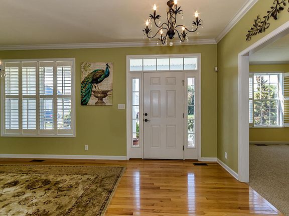 2nd image of 1119 Long Branch Dr
