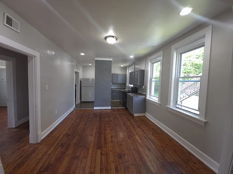 528 Wall Ave #2 — Photo 14