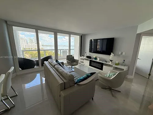1717 N Bayshore Dr #A-1840 Photo 1