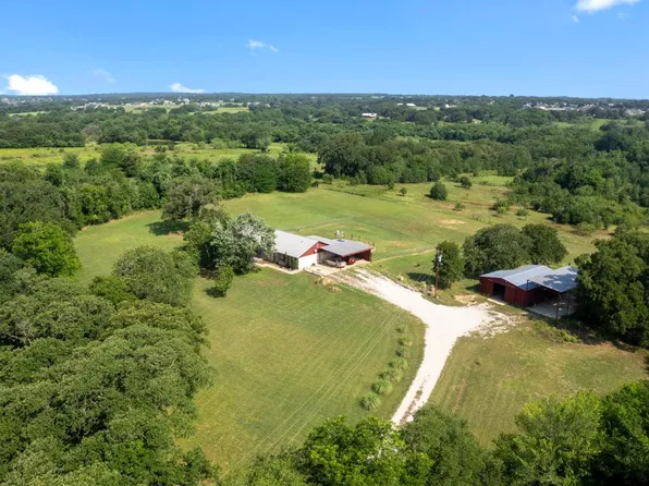 14059 Briarwood Rd, Azle, TX 76020