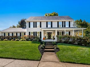 247 Greenbriar Estates Dr, Saint Louis, MO 63122
