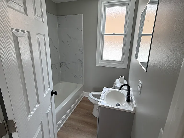 8715 S Commercial Ave #2 — Photo 5