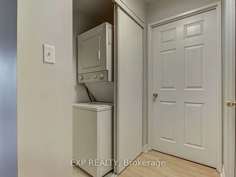 43 Eglinton Ave E #1509 — Photo 21