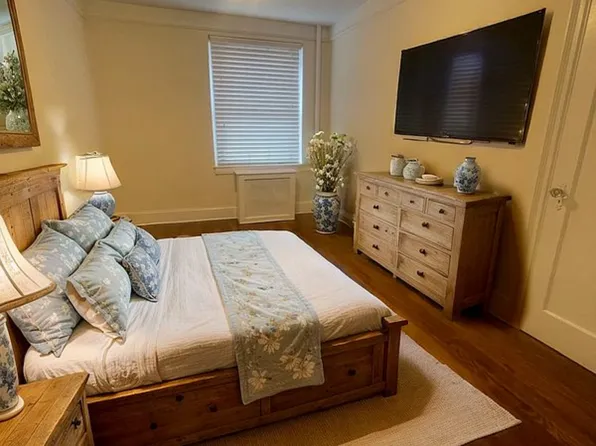 25-19 36th Street image 1 of 3