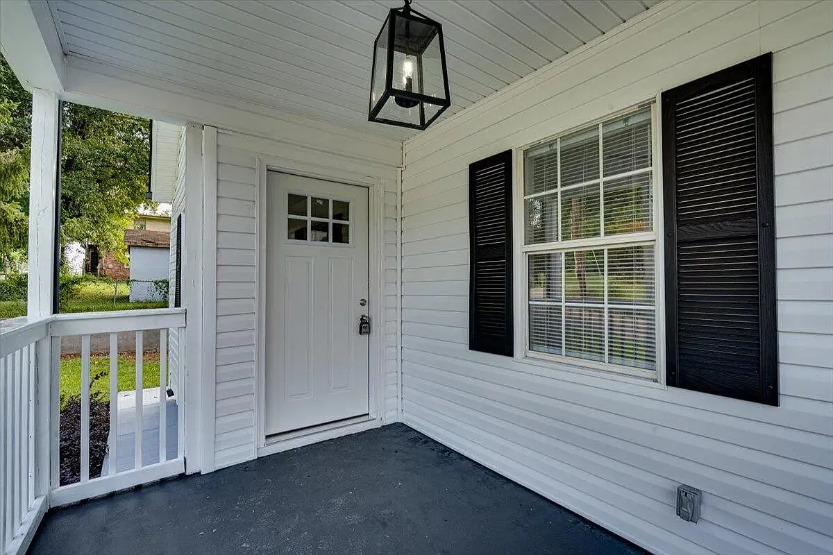 510 N Germantown Rd — Photo 2