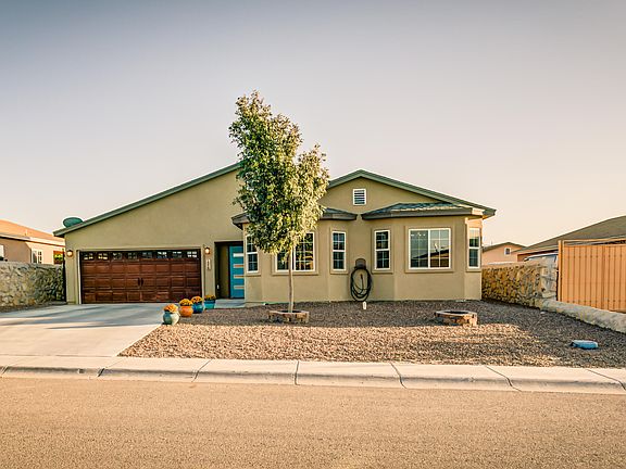 2nd image of 1218 Parque Ave