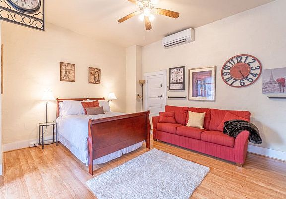2nd image of 540 W 2nd St #1