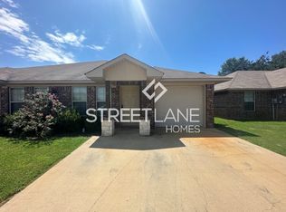 25 Bella Dr, Nash, TX 75569