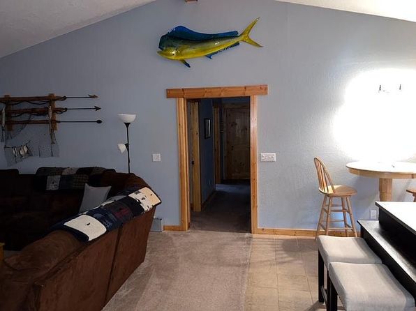 428 Hickory Rd, Guttenberg, IA 52052