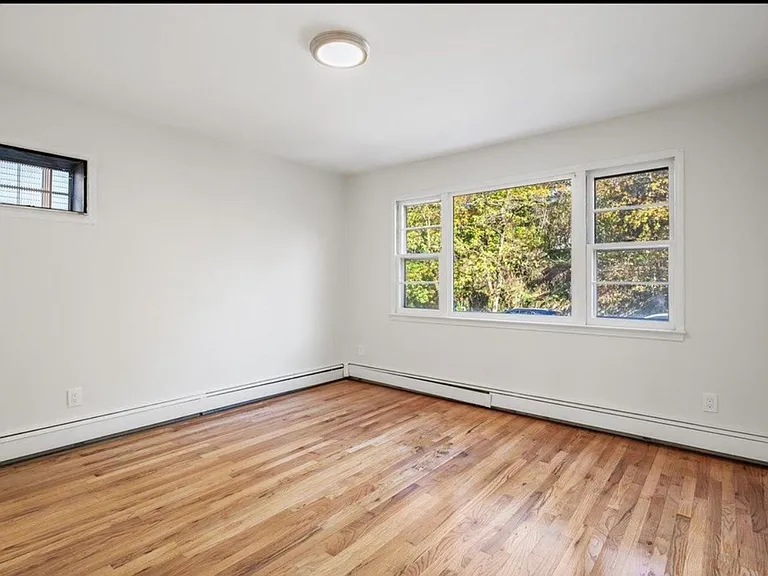 77 Alta Ave — Photo 10