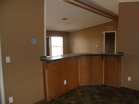 4th image of 10134 S Country Dr