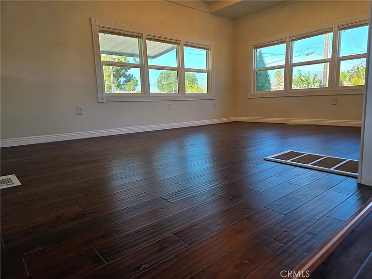 45371 Cardiff St #45371 — Photo 2