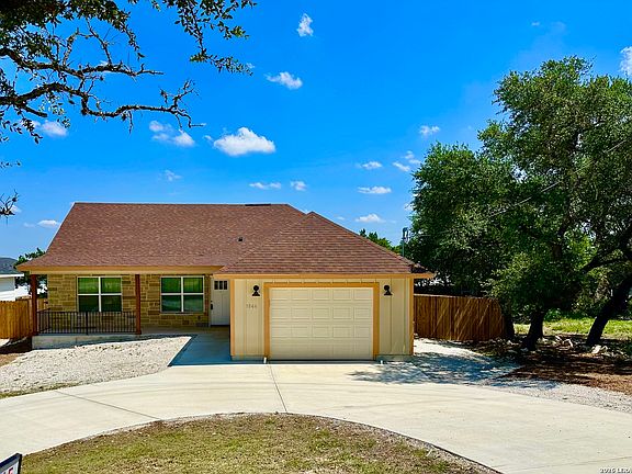 4th image of 1544 Rimrock Cove