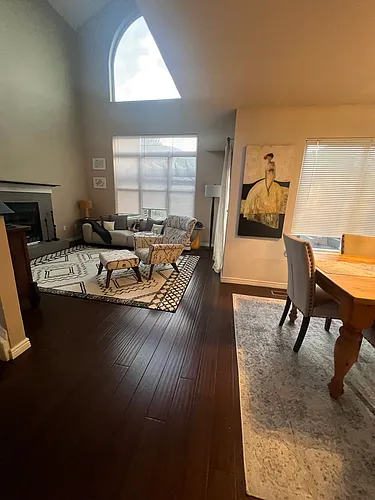 508 High Point Dr Photo 1