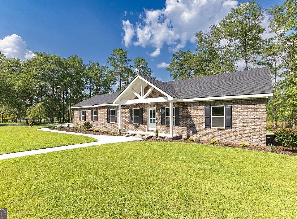 1st image of 3 Willow Pointe Dr