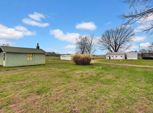 13817 E Snyder Rd, Bicknell, IN 47512