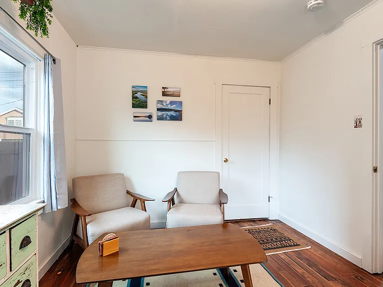 1861 Don Ave — Photo 10