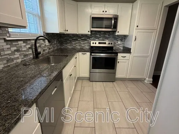 1430 Stratton Place Dr, Chattanooga, TN 37421