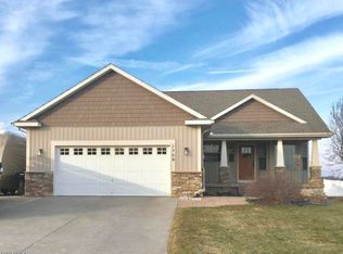 1709 Hightree Dr SW, Byron Center, MI 49315