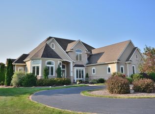 3889 Windemere Dr, Colgate, WI 53017