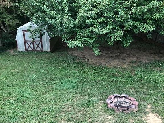 2nd image of 605 Westview Dr