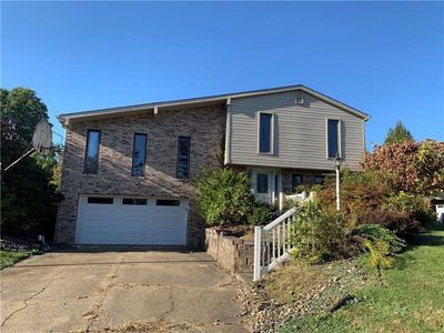 215 Lincoln Hall Rd, Elizabeth, PA, 15037