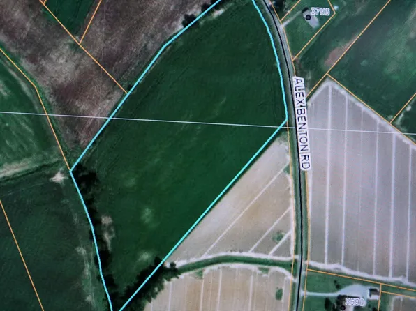 3795 Alex Benton Rd #17A, Newton Grove, NC 28366