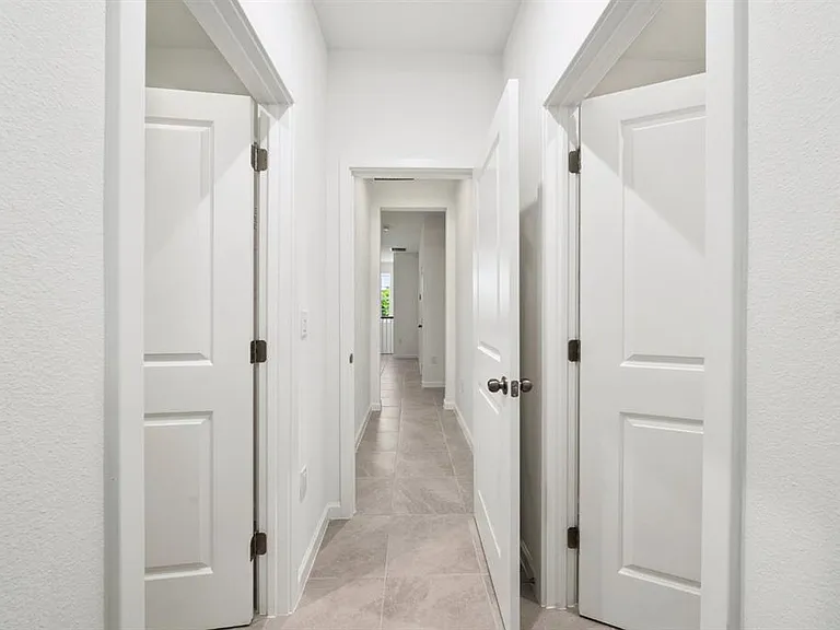 2414 Celebration Blvd — Photo 17