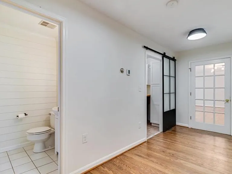 6040 Southgate Farm Rd — Photo 24