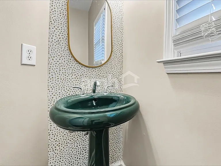 4524 Kingsgate Ct NW — Photo 11