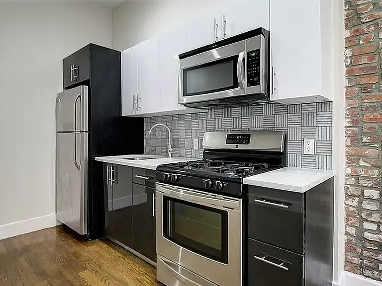 268 Albany Ave #4L — Photo 4