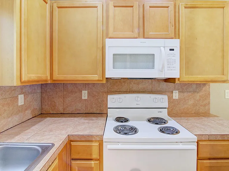 10521 Tanyard Rd #SM — Photo 8