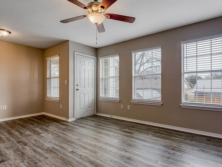 Lakeview of Ardmore — Photo 48