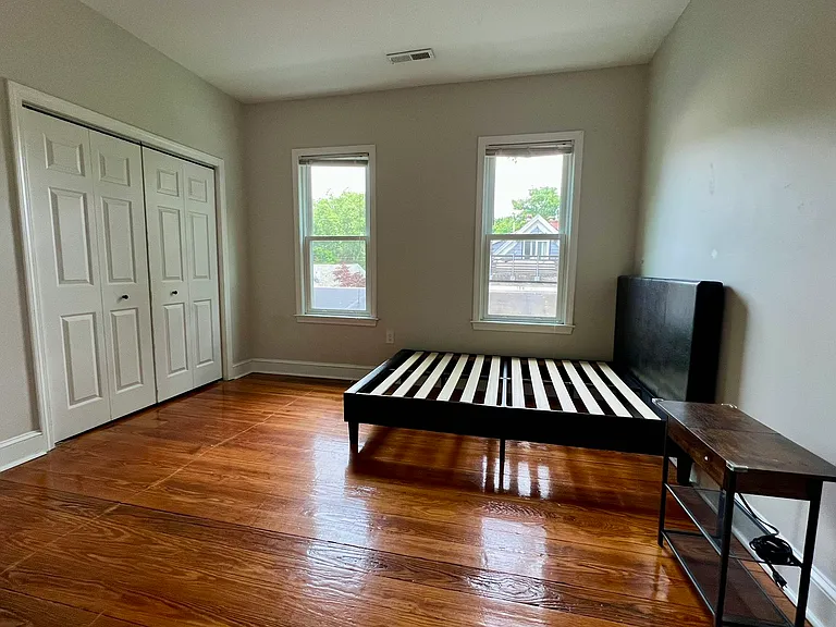 11 Tufts St #6 — Photo 13