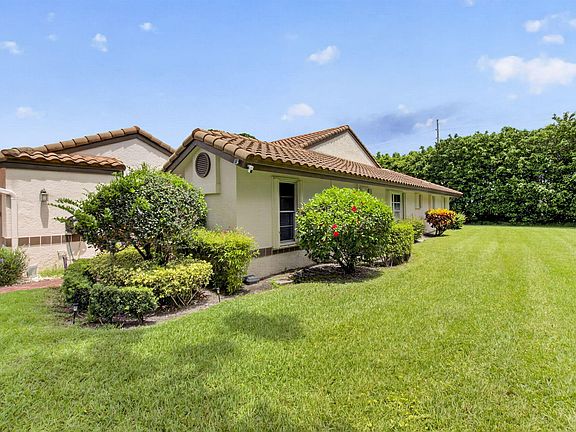 4th image of 6082 Waldwick Circle