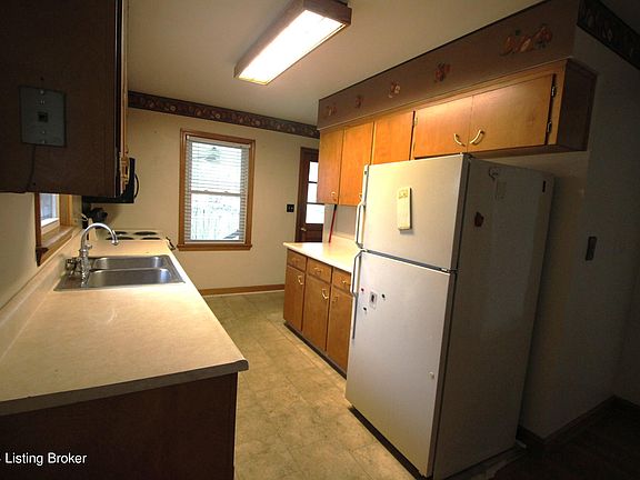 5th image of 4017 Crawford Ave