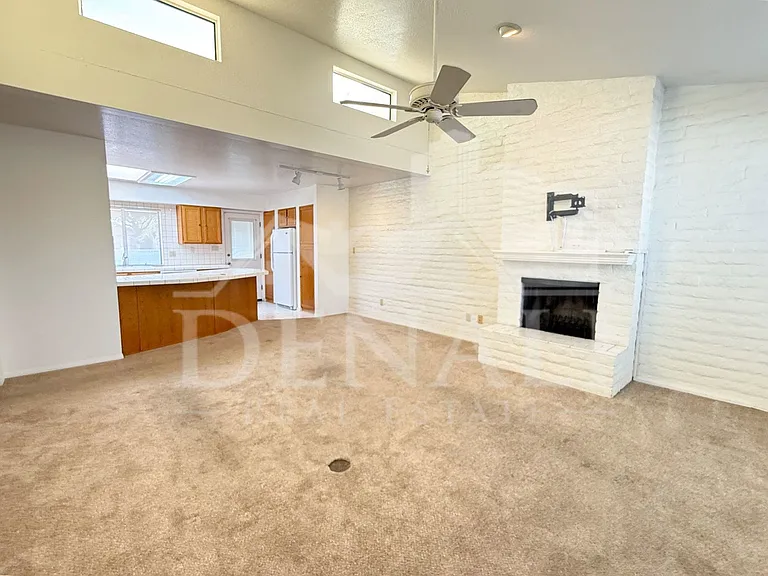 15076 N Escondido Dr #B — Photo 3